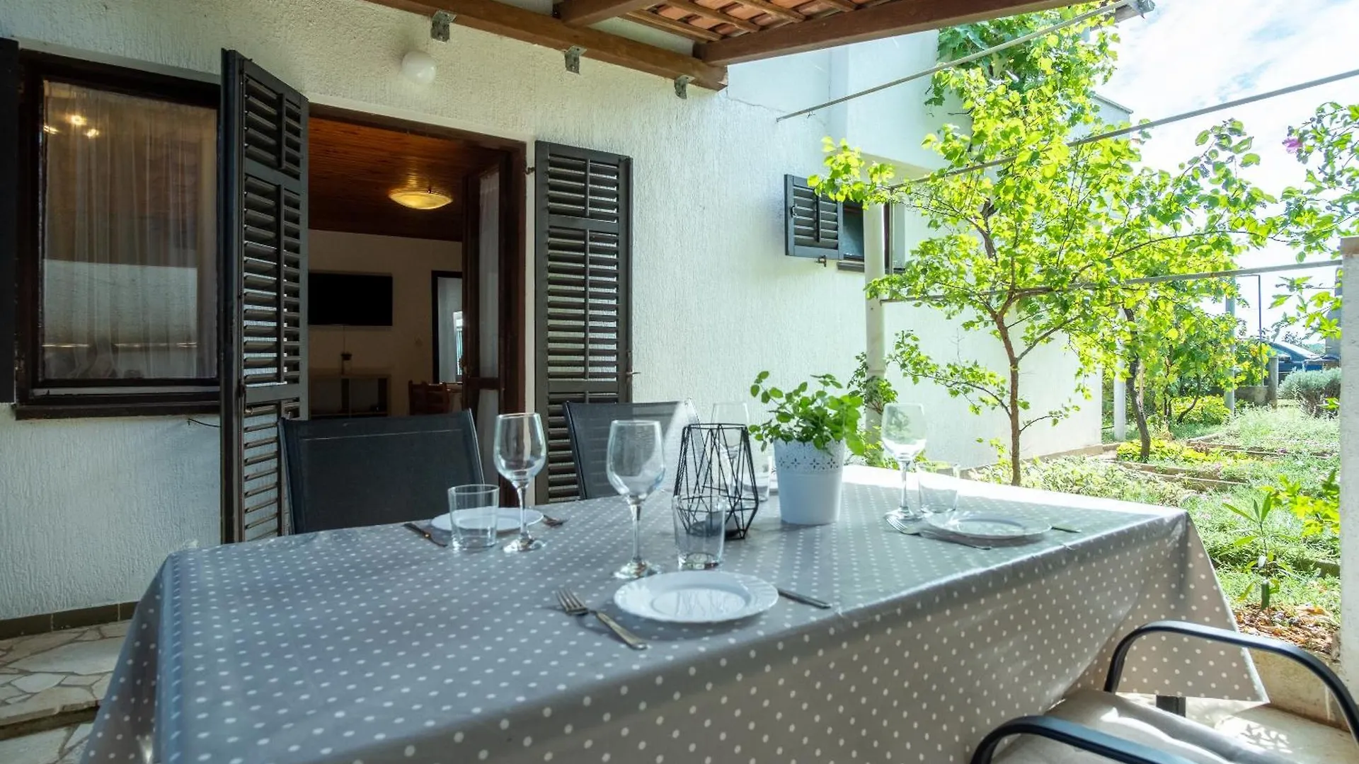 Apartments Jan Banjole