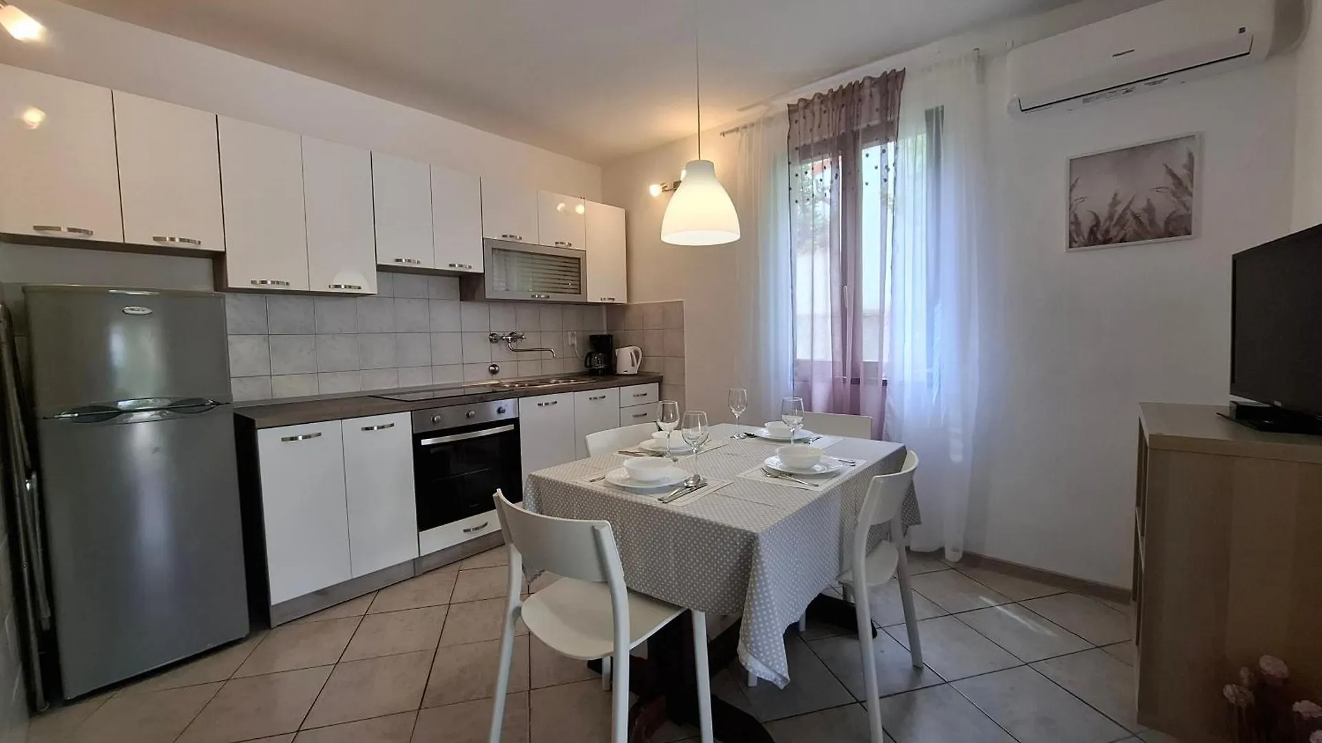Apartments Jan Banjole